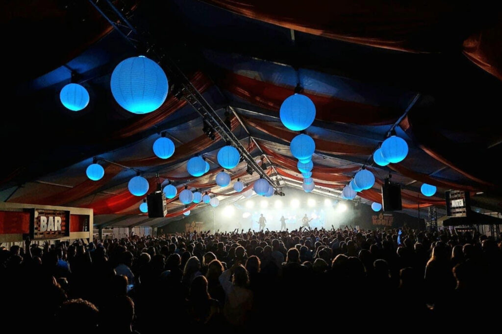 Licht en geluid huren - Evenement - Tentfeest - Bedrijfsfeest - Opening